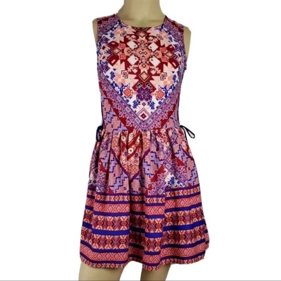 Xhilaration Bright Geometric Adjustable Sizing Dress Sz M - Picture 4 of 9